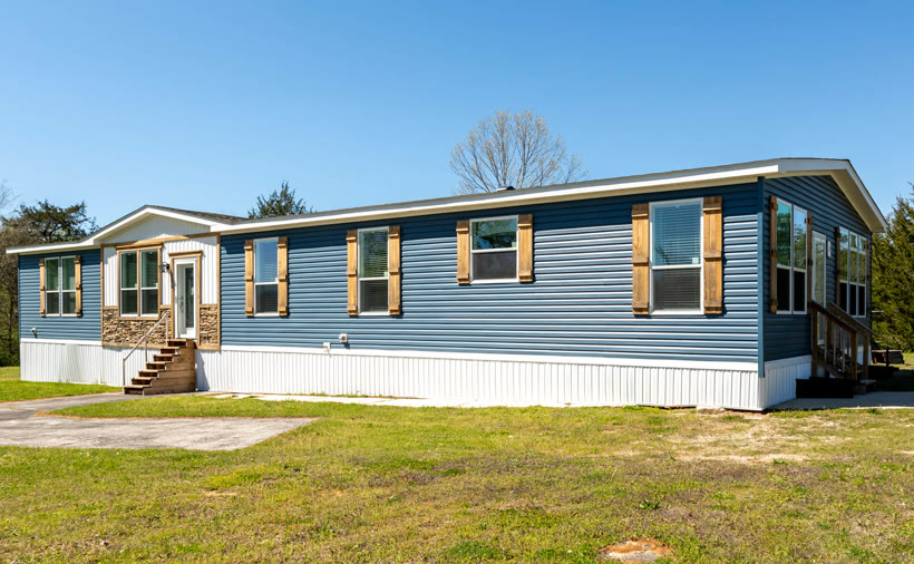 Cedar Lake &mdash; exterior
