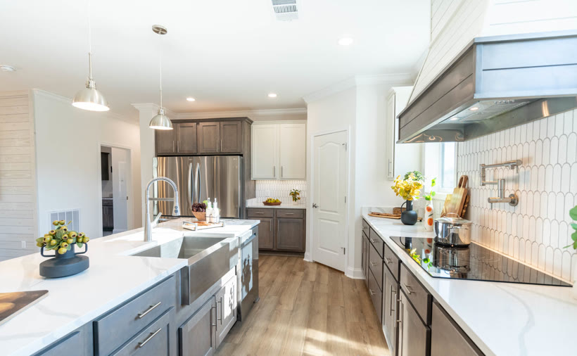 The Lost Creek &mdash; kitchen