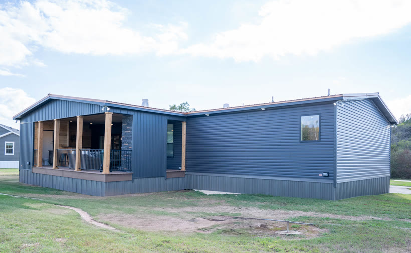 The Lost Creek &mdash; exterior