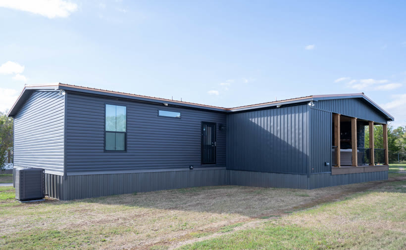 The Lost Creek &mdash; exterior