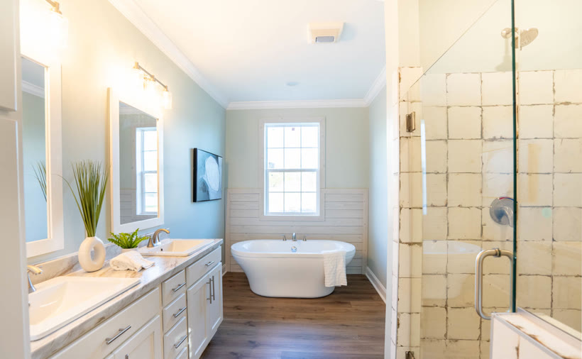 The Riverview &mdash; bath