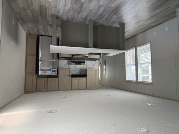 Kitchen with island
