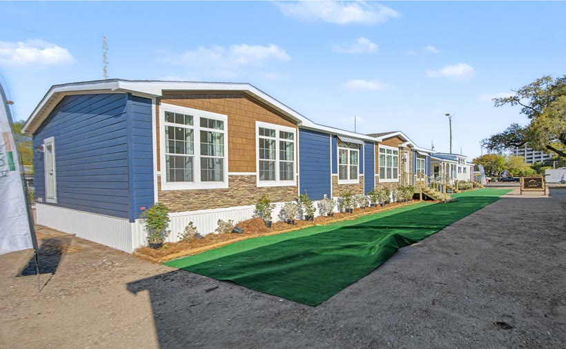 The Tollison Creek &mdash; exterior